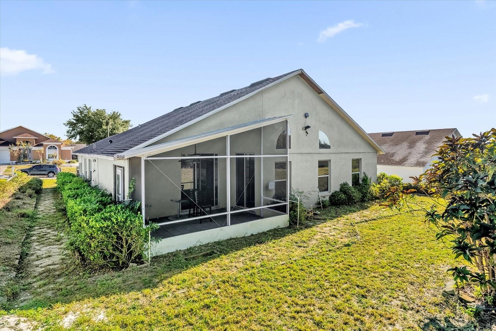 COUNTRY RUNA - Residential