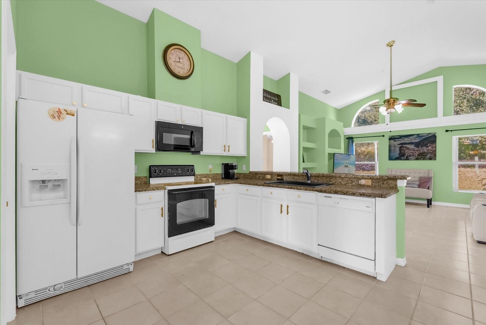 COUNTRY RUNA - Residential