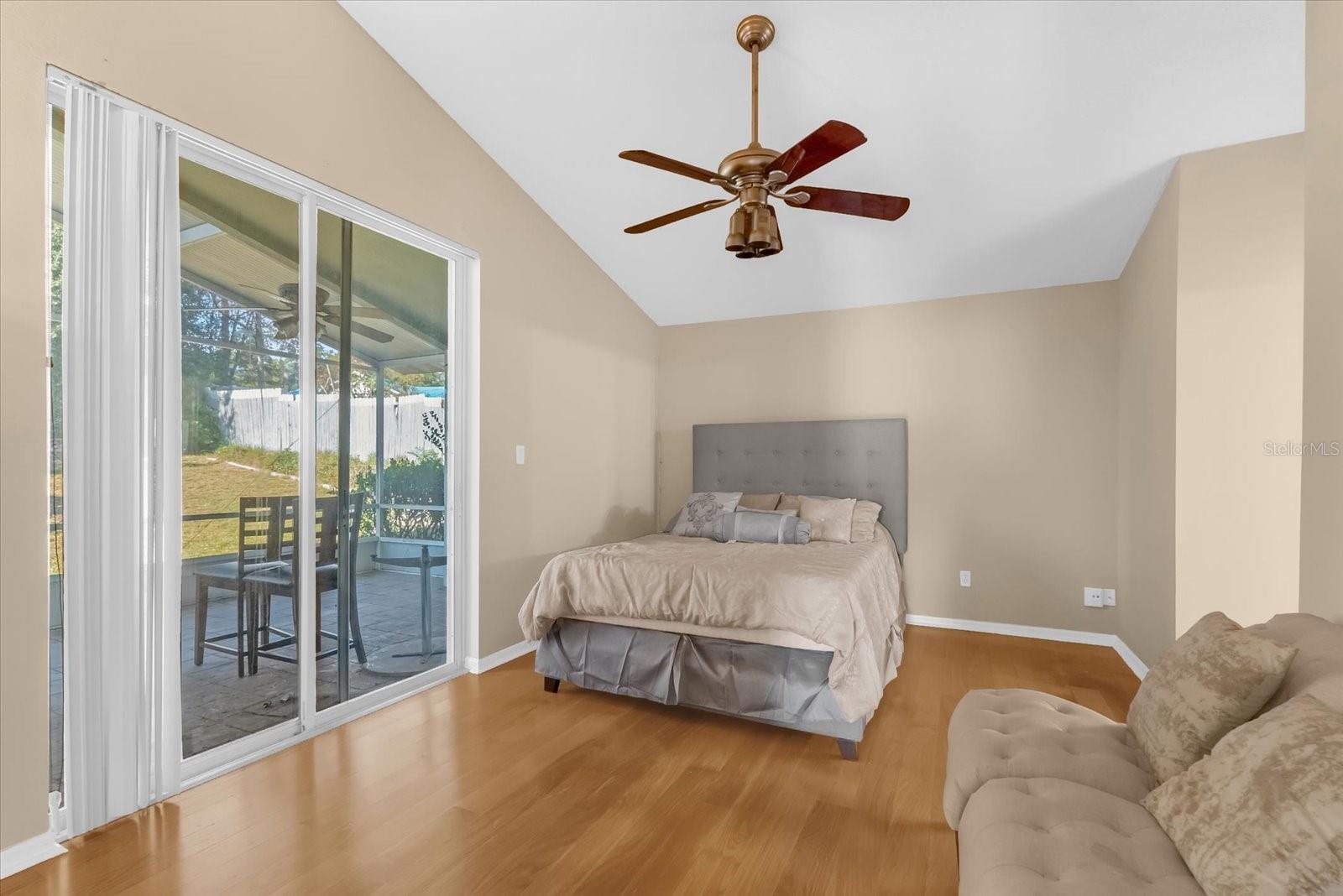 COUNTRY RUNA - Residential