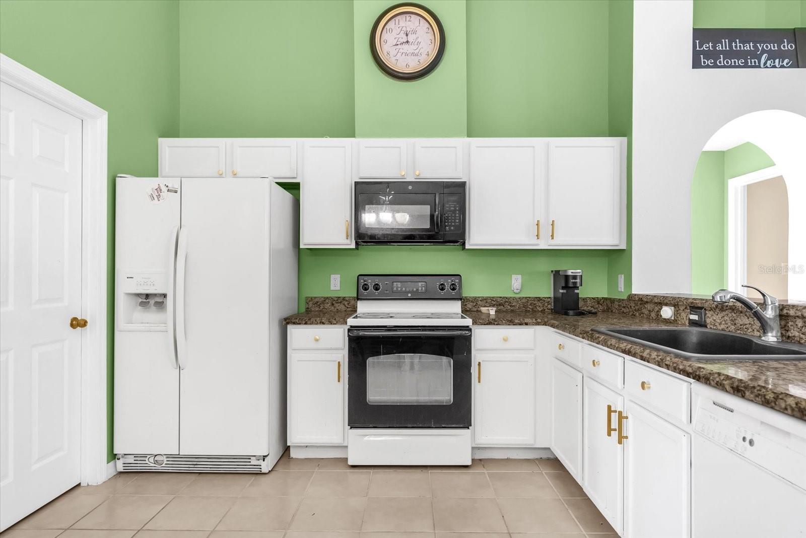 COUNTRY RUNA - Residential