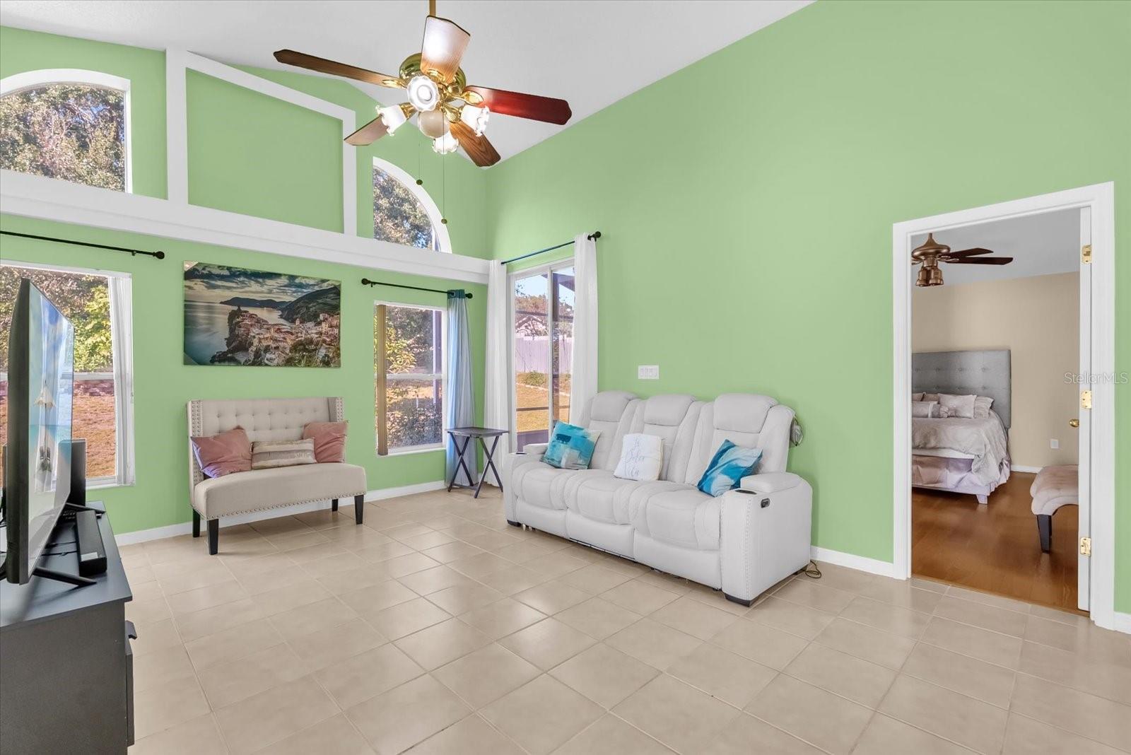 COUNTRY RUNA - Residential