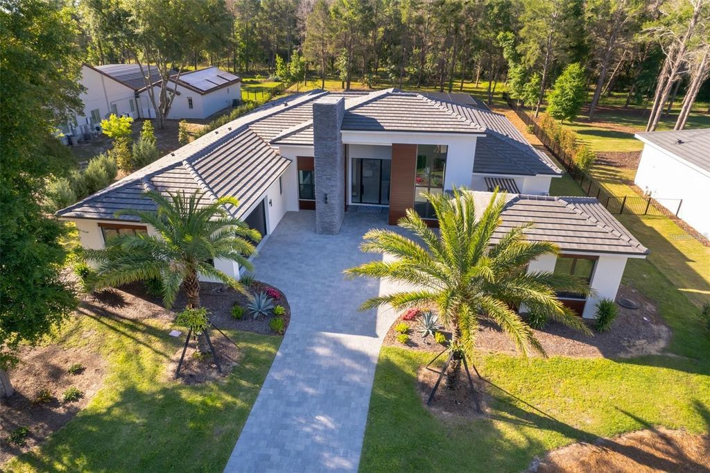 Photo of 15210 Pendio Drive, Montverde, FL 34756 (MLS # O6397409)