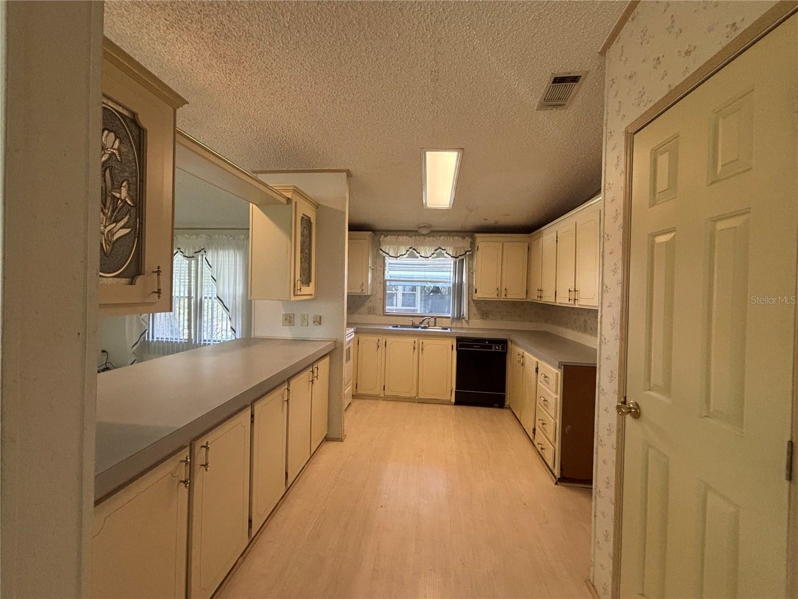 3971 COHEN DRIVE 739