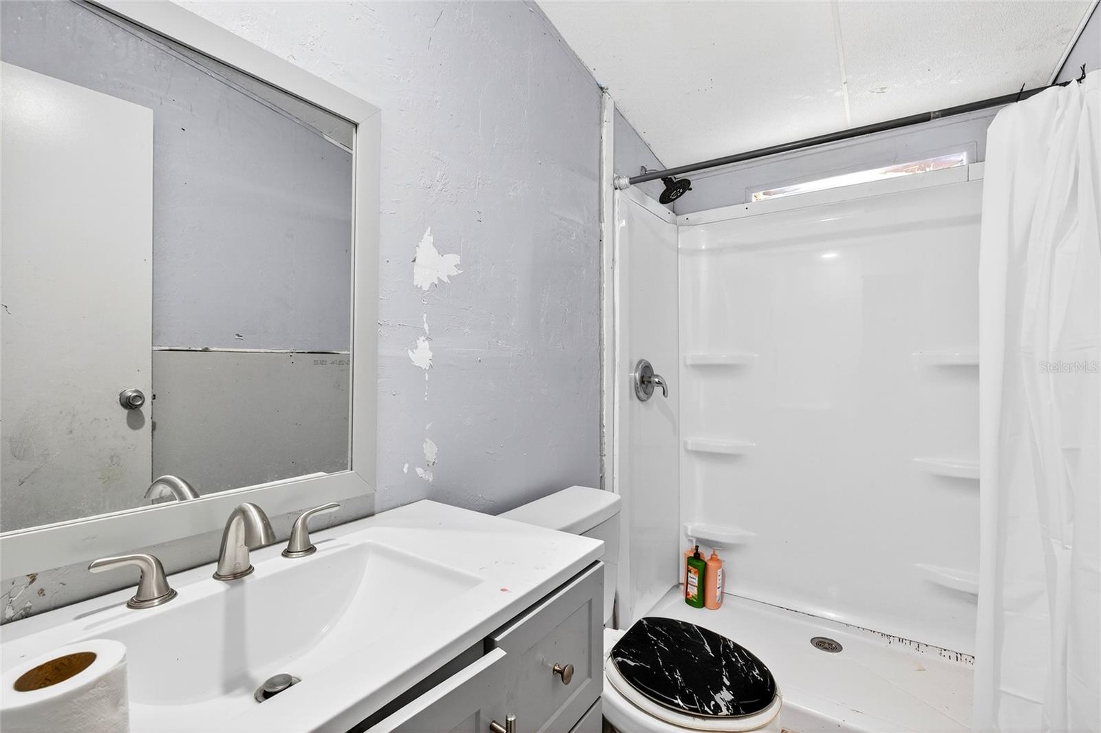 SILVERWOOD VILLAS - Residential