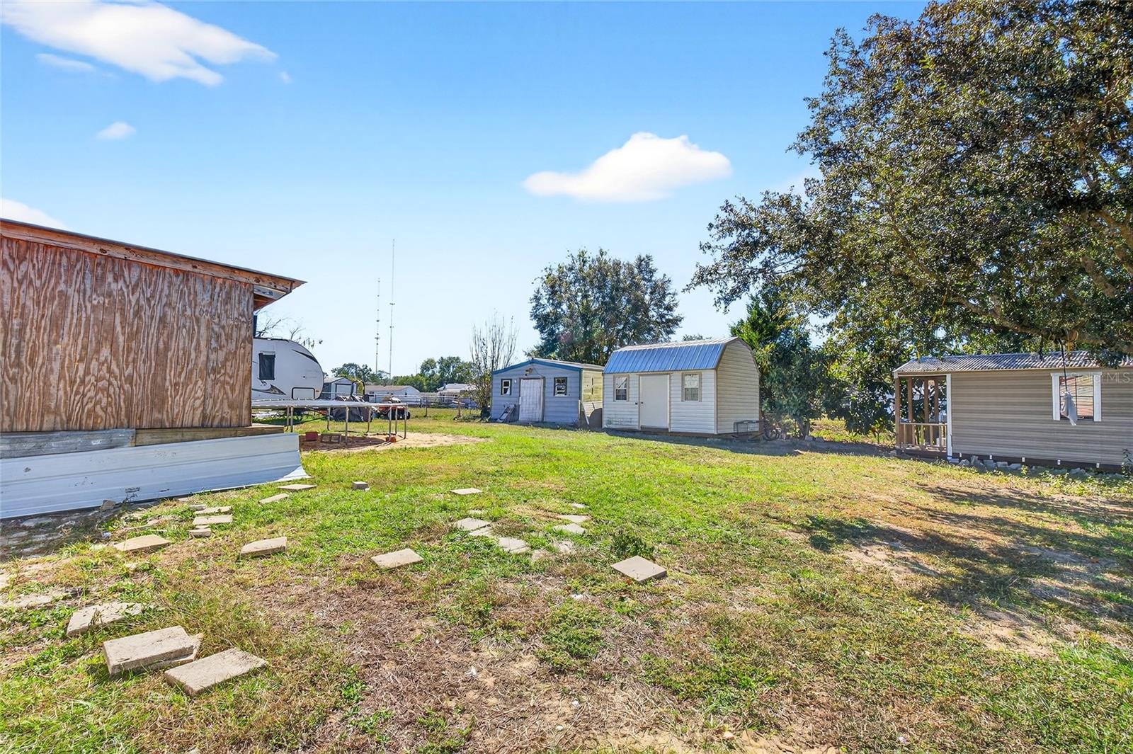 SILVERWOOD VILLAS - Residential