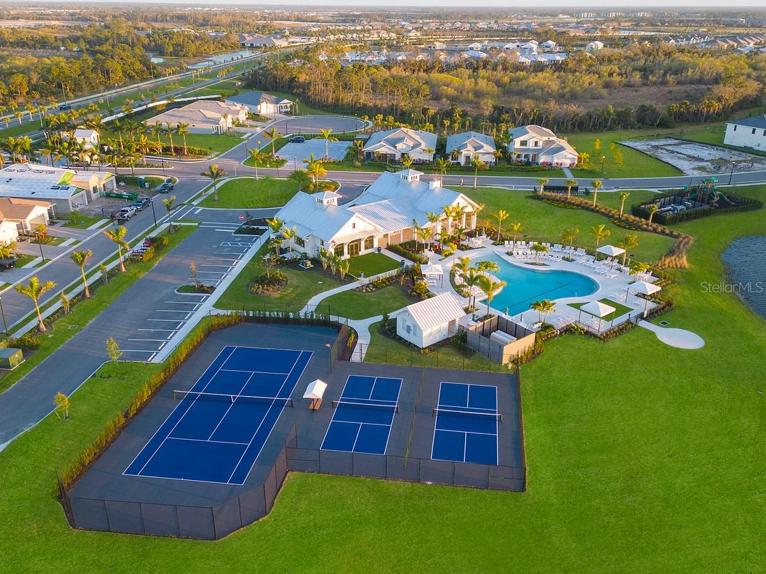 SOLSTICE AT WELLEN PARK - Residential