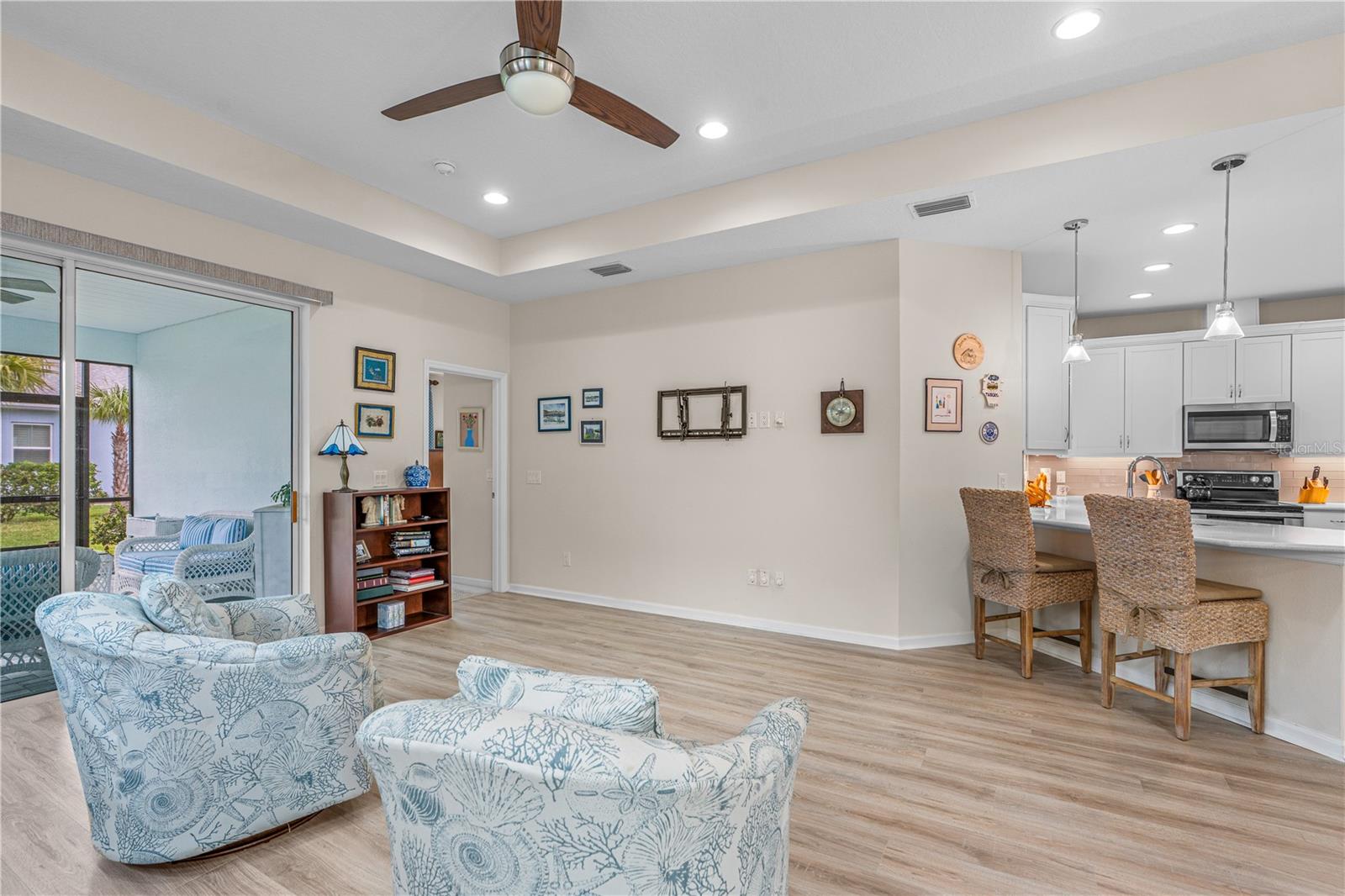 LATITUDE/DAYTONA BEACH PH 5 - Residential