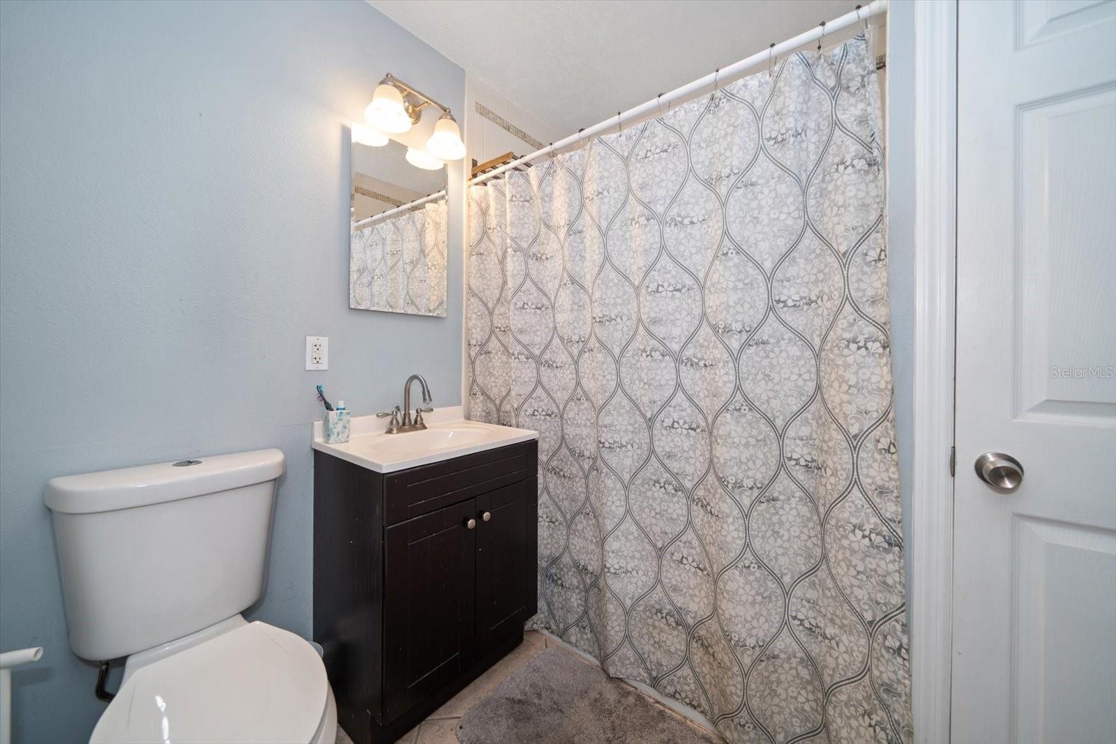 PALM RIDGE MANOR - Residential Lease