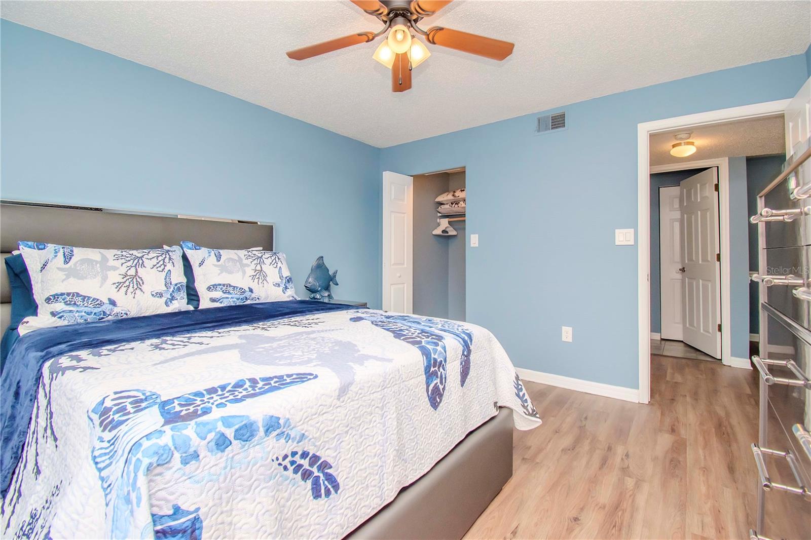 PARK LAKE AT PARSONS A CONDOMI - Residential