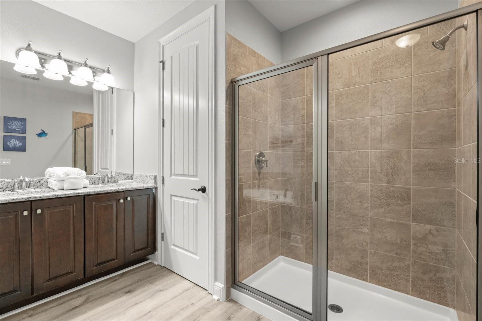 REUNION WEST VLGS NORTH - Residential