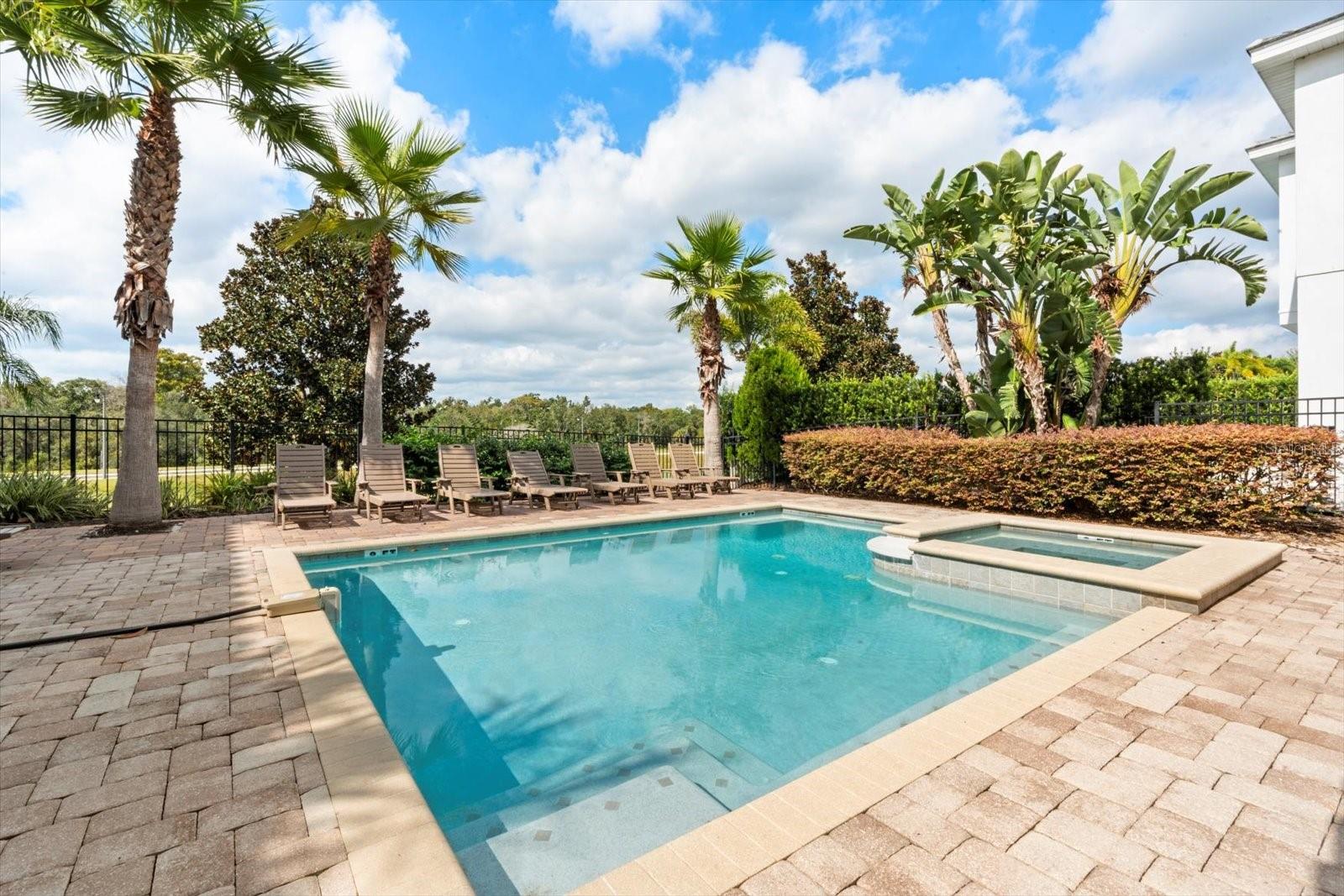 REUNION WEST VLGS NORTH - Residential