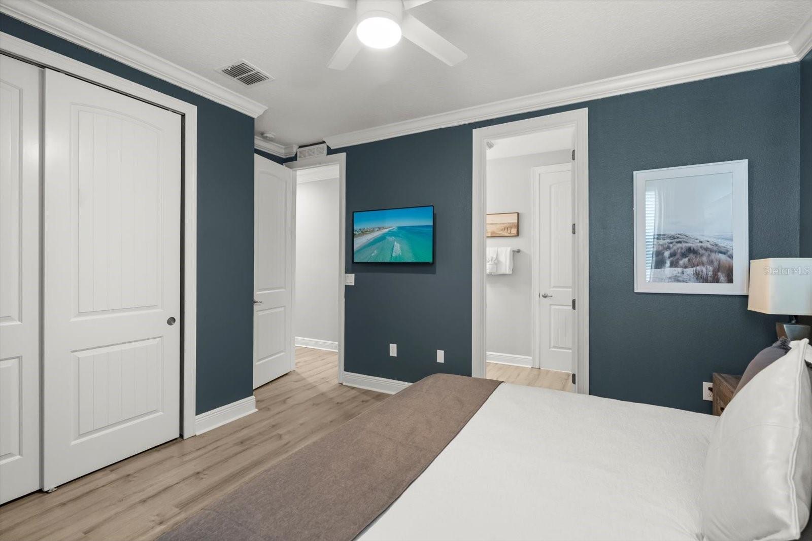 REUNION WEST VLGS NORTH - Residential