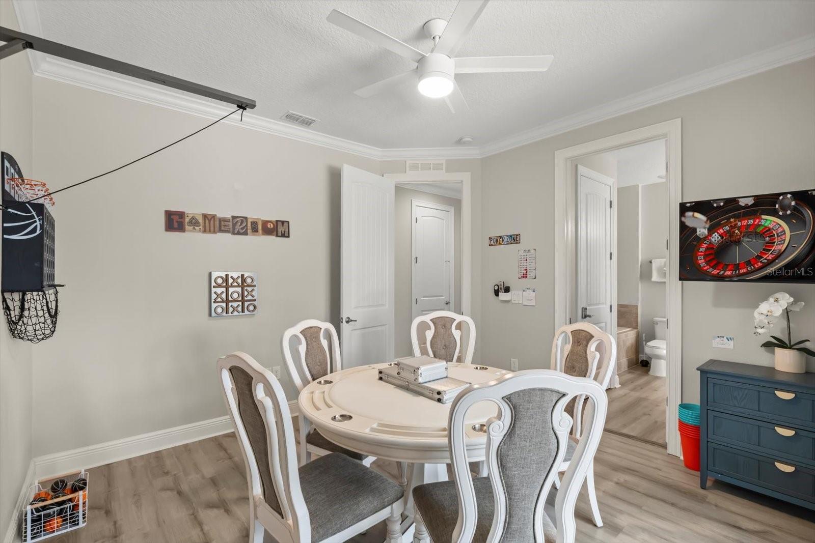 REUNION WEST VLGS NORTH - Residential