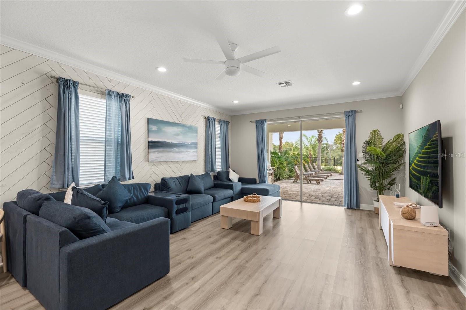 REUNION WEST VLGS NORTH - Residential