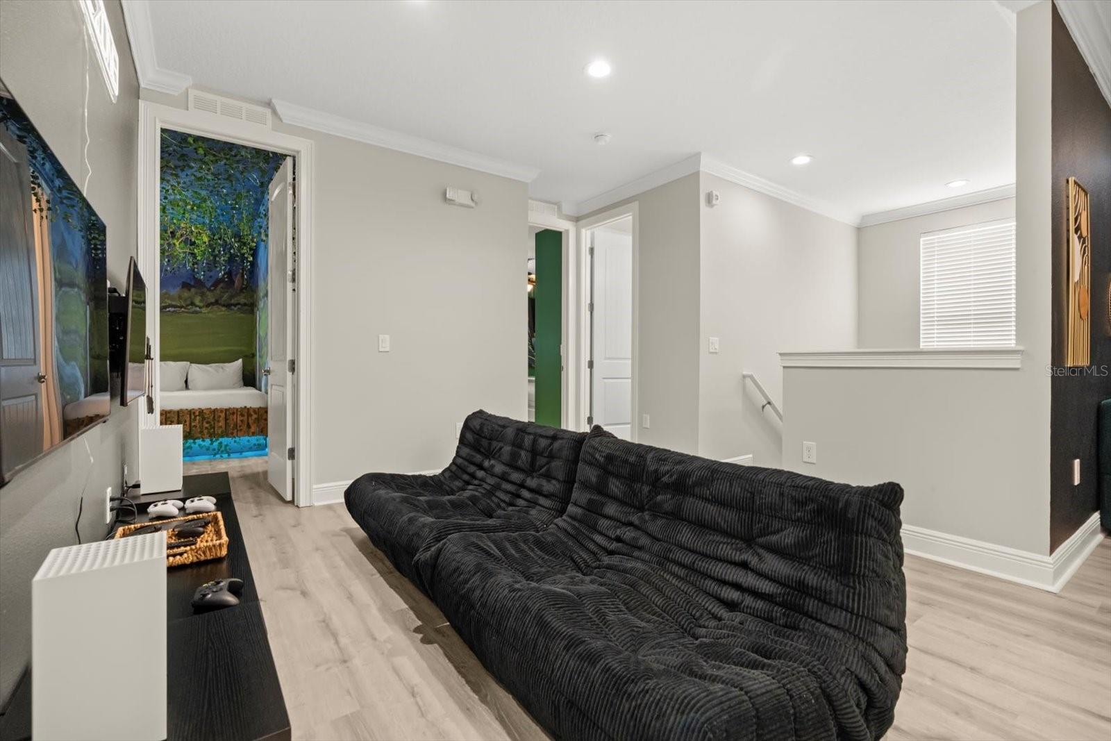 REUNION WEST VLGS NORTH - Residential