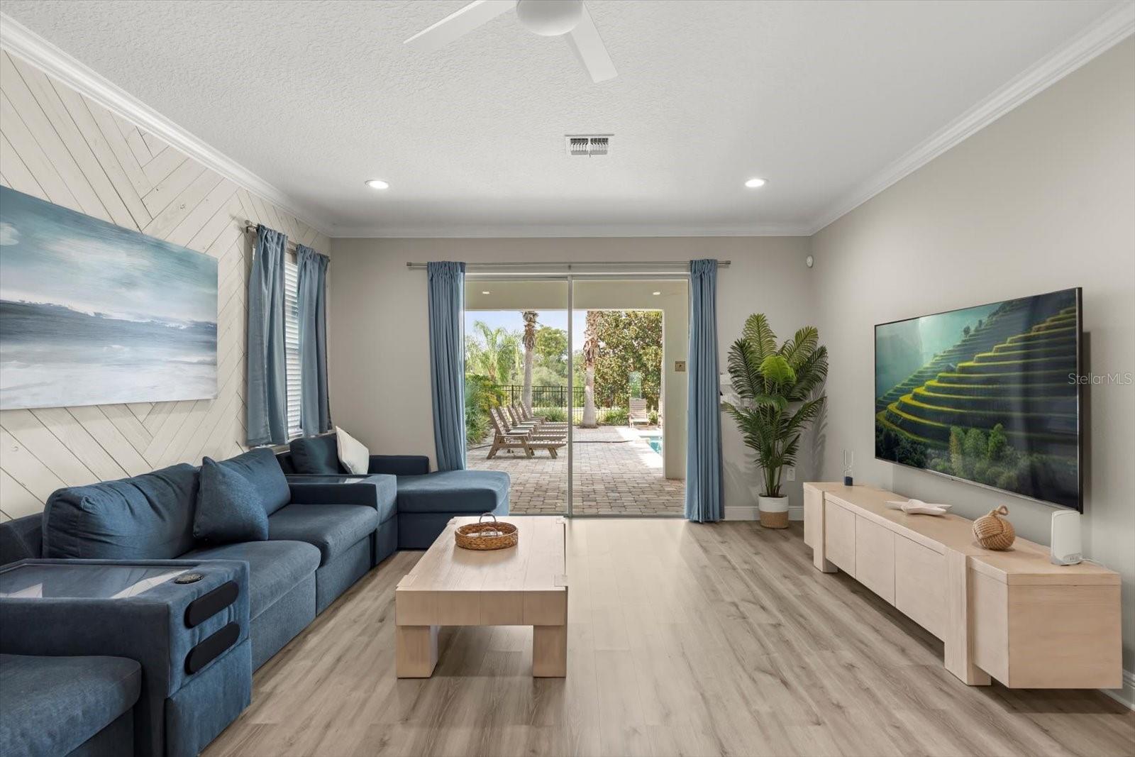 REUNION WEST VLGS NORTH - Residential