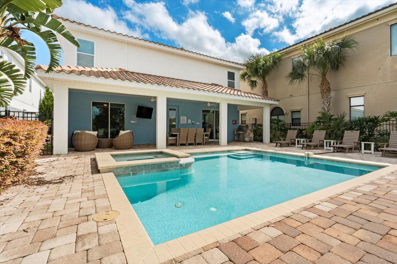 REUNION WEST VLGS NORTH - Residential