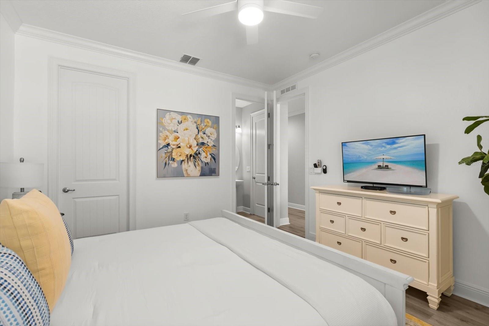 REUNION WEST VLGS NORTH - Residential