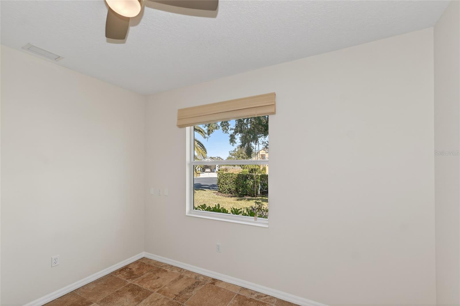 INDIGO RIDGE AT UNIVERSITY PLACE - Residential