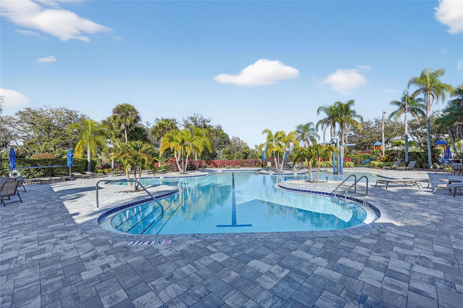 INDIGO RIDGE AT UNIVERSITY PLACE - Residential