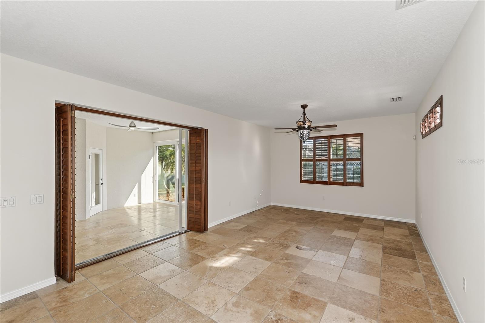 INDIGO RIDGE AT UNIVERSITY PLACE - Residential