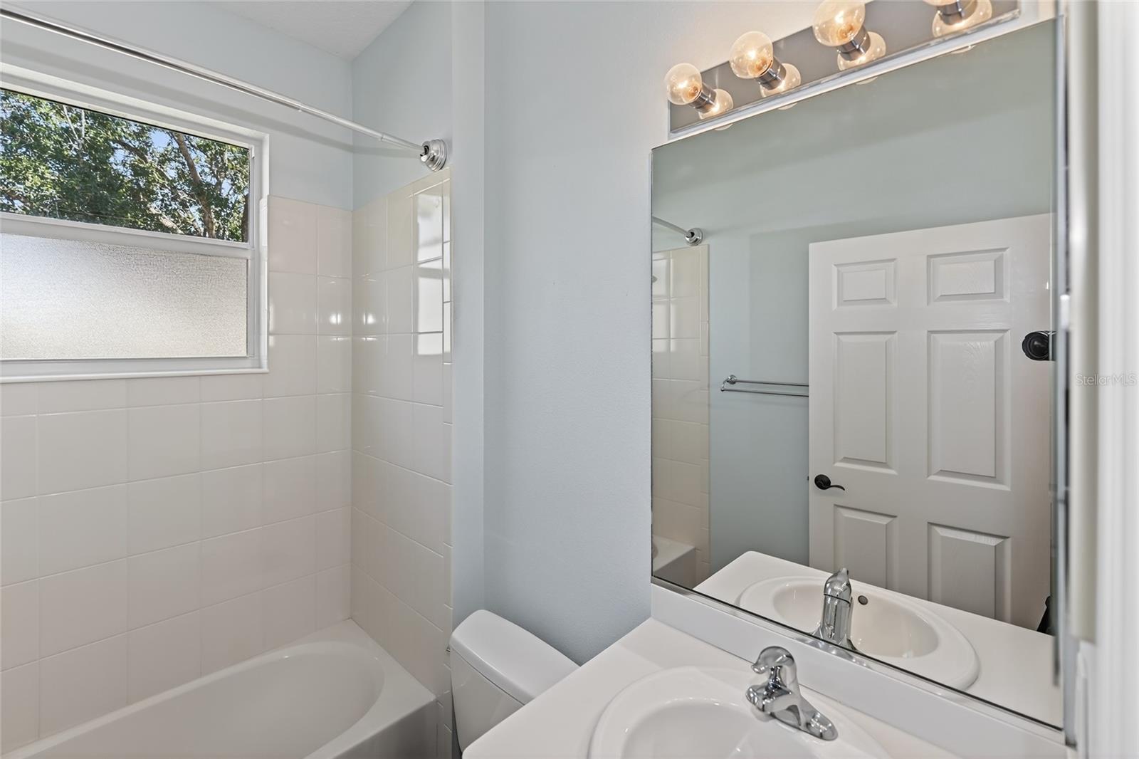 INDIGO RIDGE AT UNIVERSITY PLACE - Residential