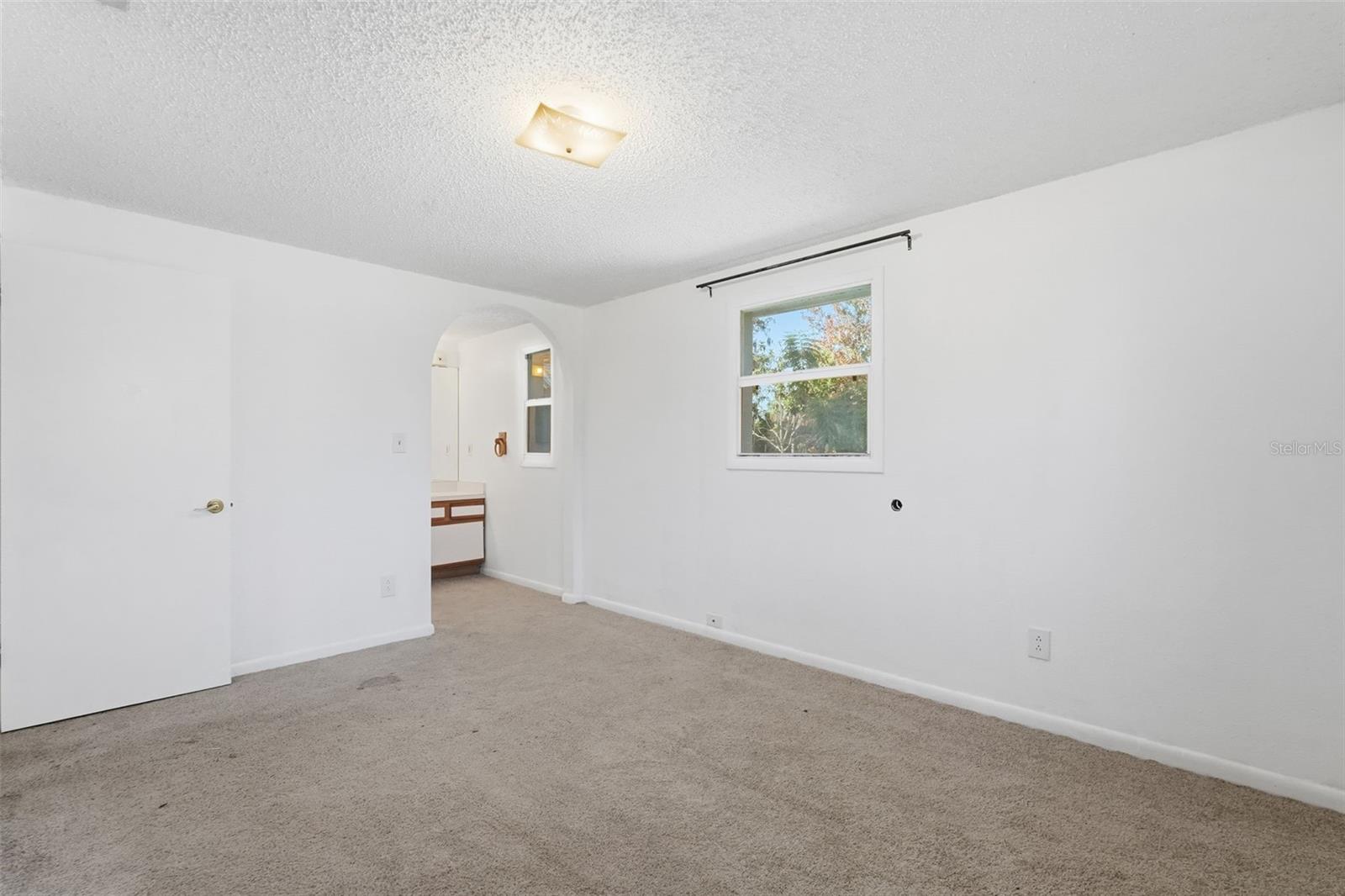 IVELMAR ESTATES - Residential