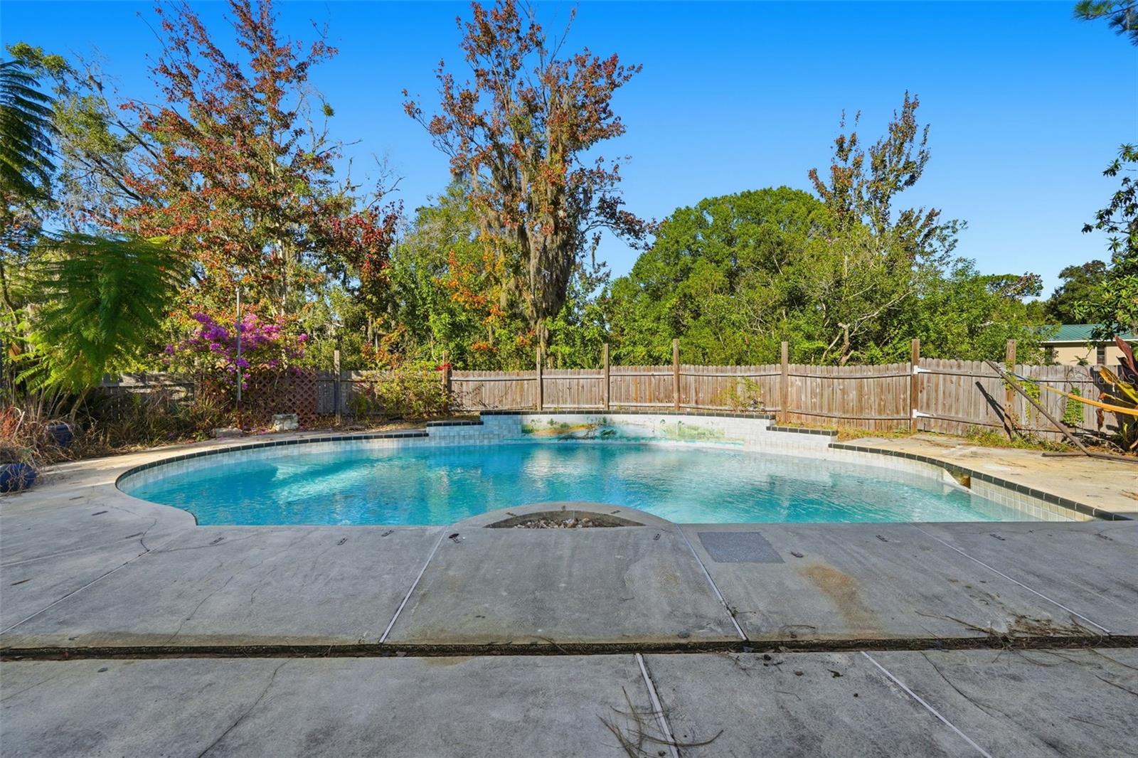 IVELMAR ESTATES - Residential