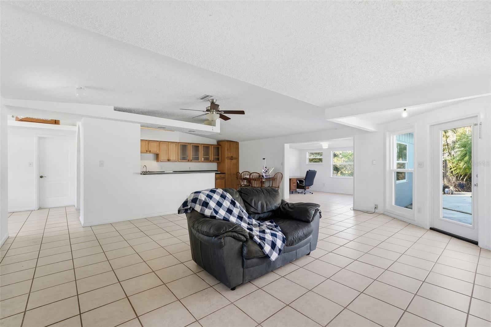 IVELMAR ESTATES - Residential