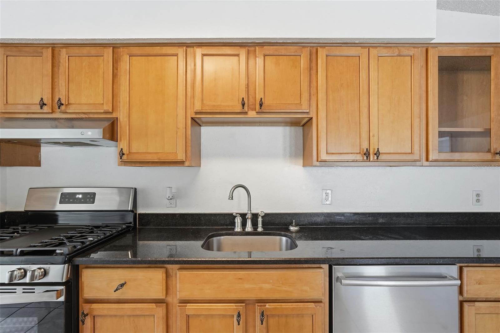 IVELMAR ESTATES - Residential