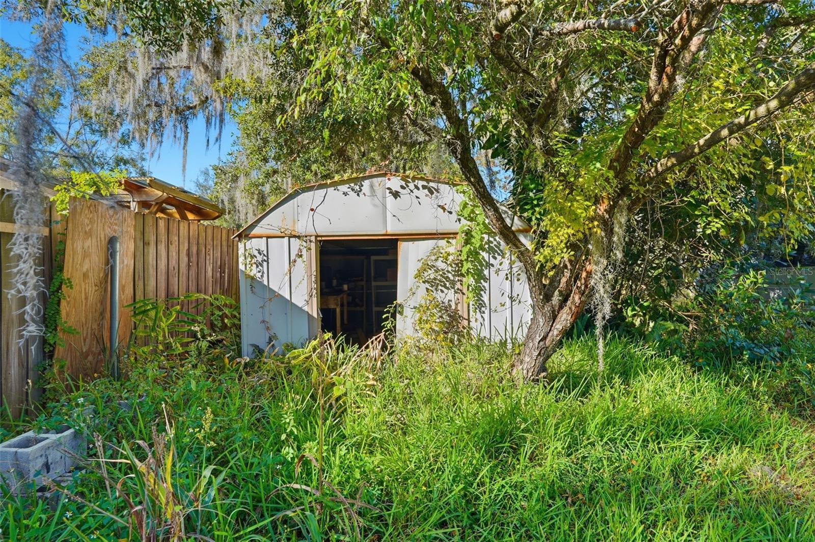 IVELMAR ESTATES - Residential