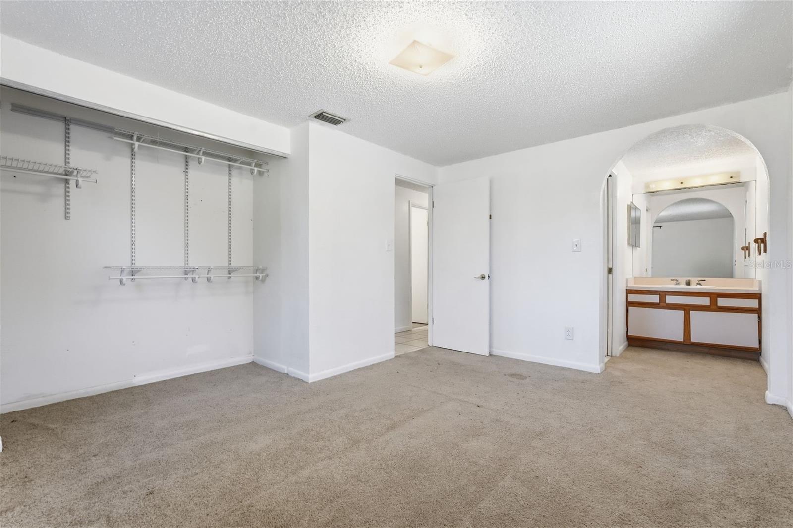 IVELMAR ESTATES - Residential