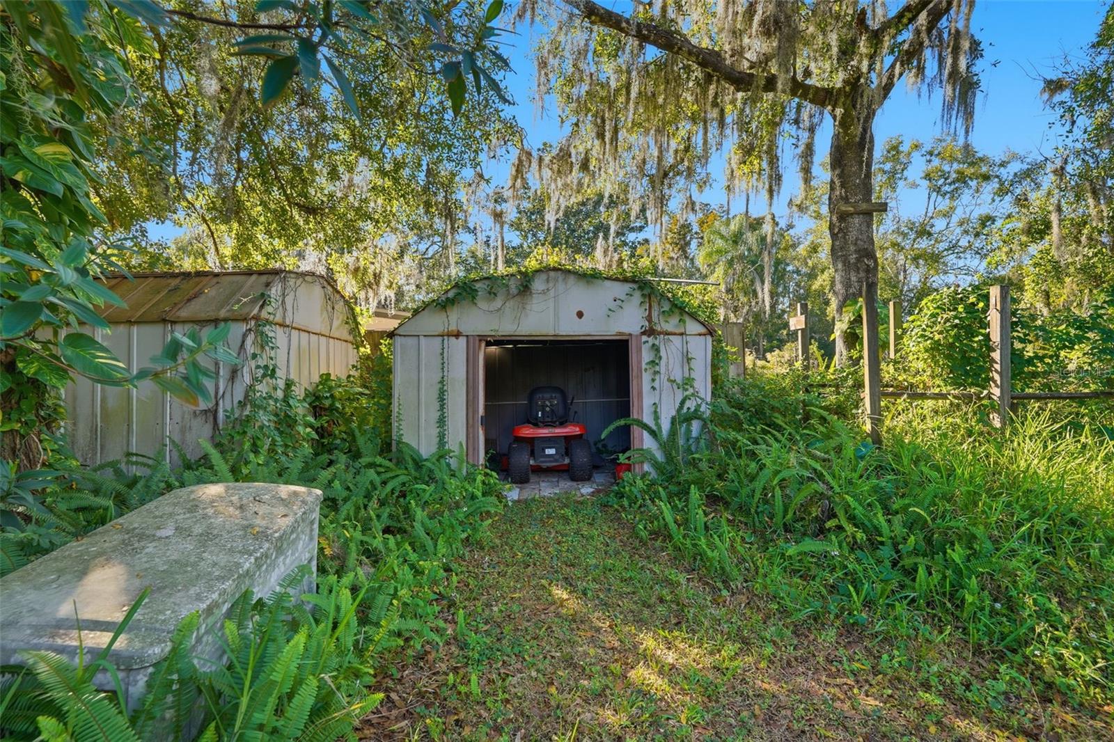 IVELMAR ESTATES - Residential