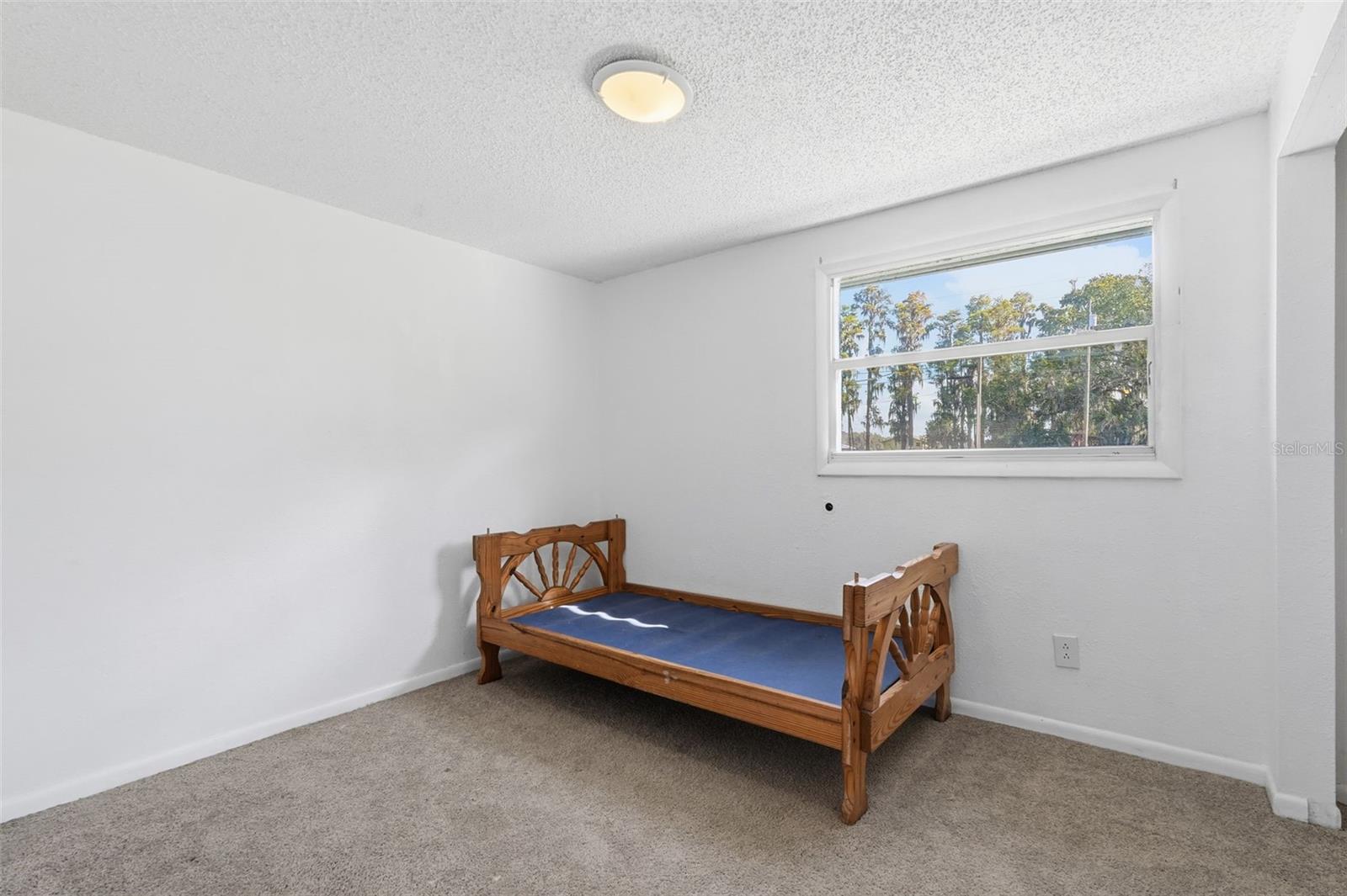 IVELMAR ESTATES - Residential