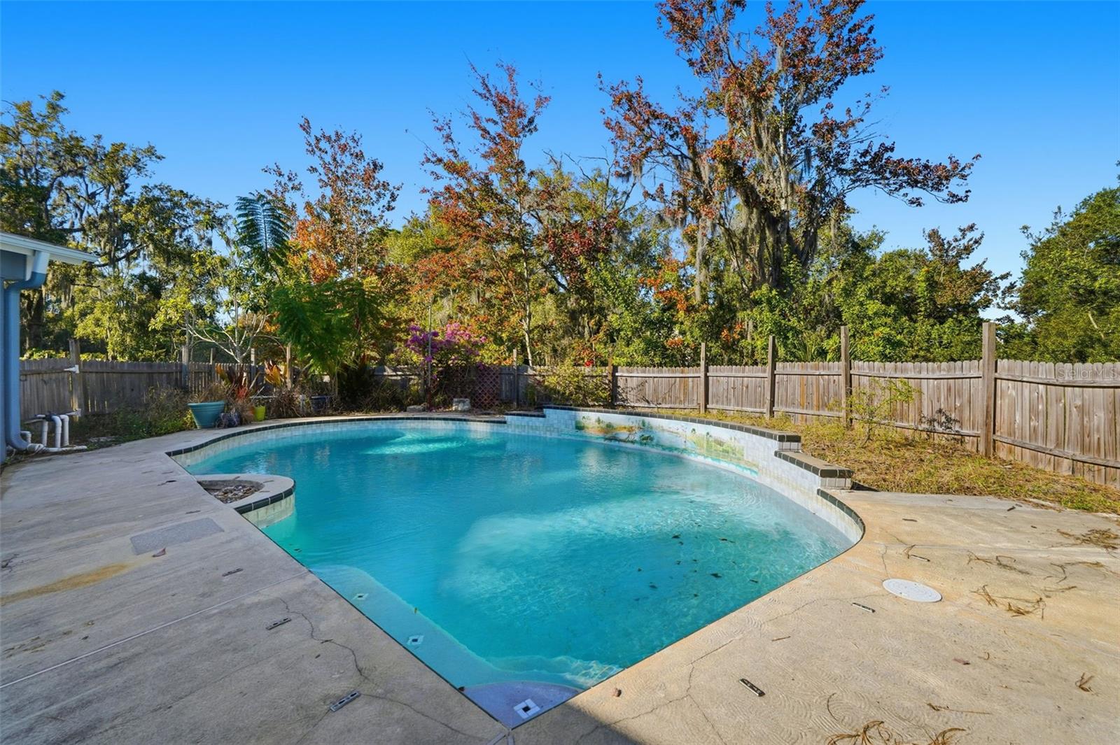 IVELMAR ESTATES - Residential