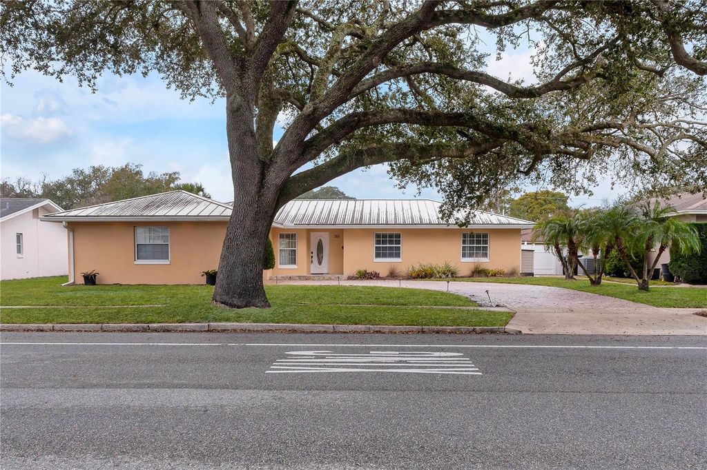 Photo of 283 N Ranger Boulevard, Winter Park, FL 32792 (MLS # O6380889)