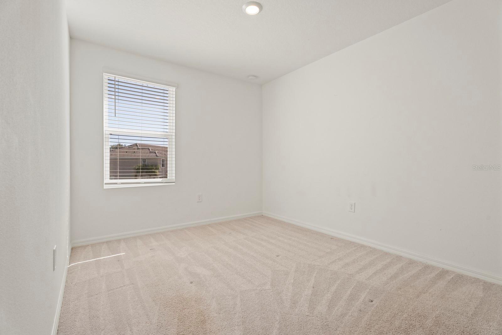 BELLALAGO POD G TOWHOMES - Residential