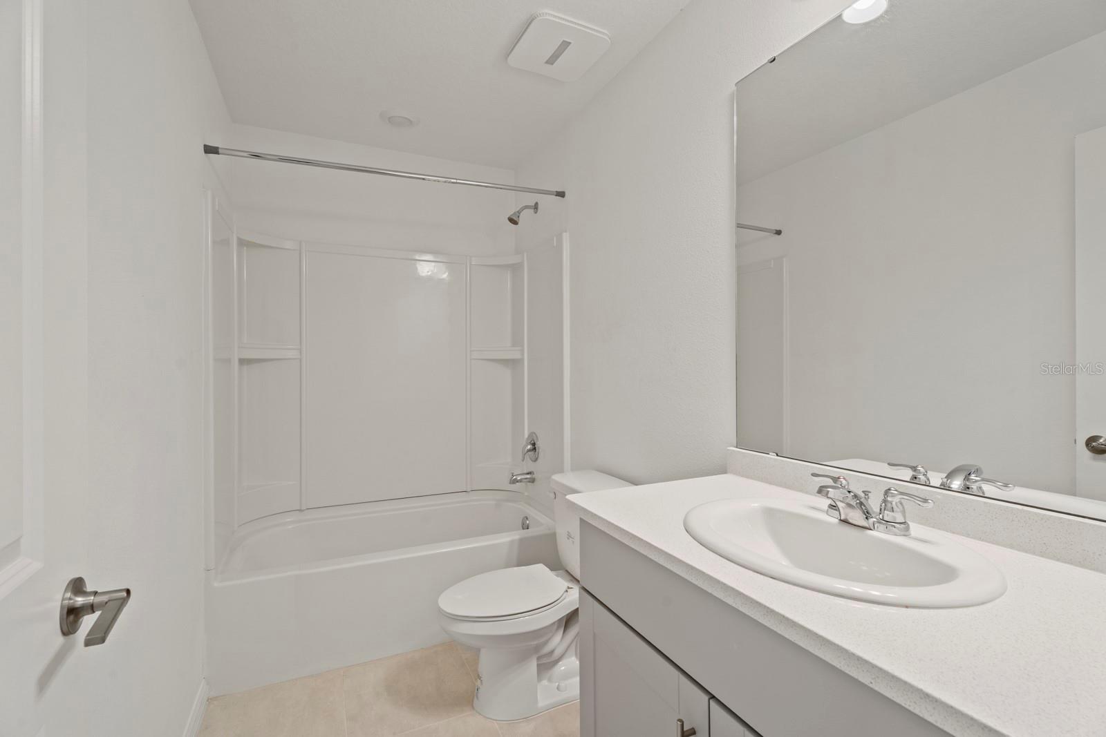 BELLALAGO POD G TOWHOMES - Residential