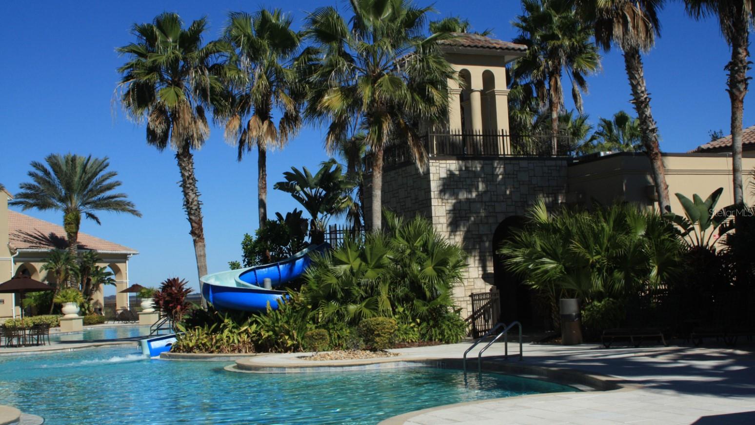 BELLALAGO POD G TOWHOMES - Residential