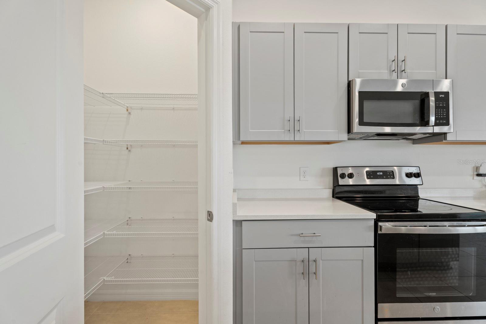 BELLALAGO POD G TOWHOMES - Residential