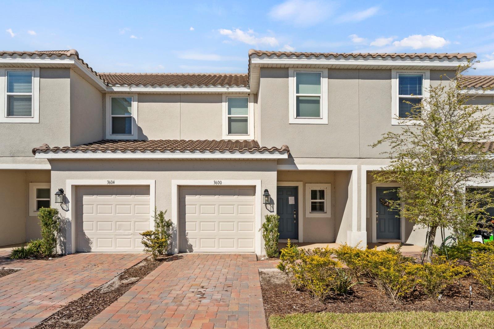 BELLALAGO POD G TOWHOMES - Residential