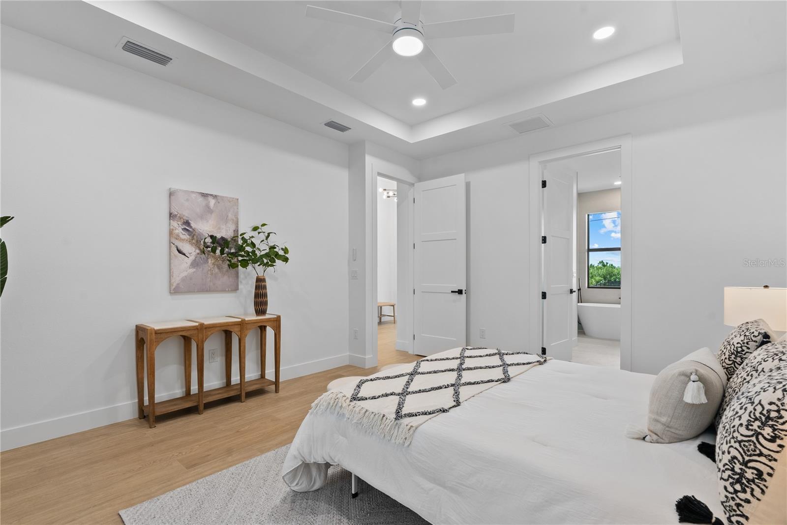 SOUTH GOLF COVE - Residential