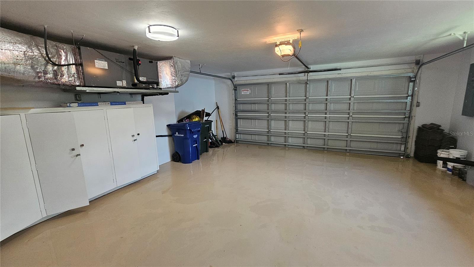 FRST LAKES COUNTRY CLUB ESTATES - Residential