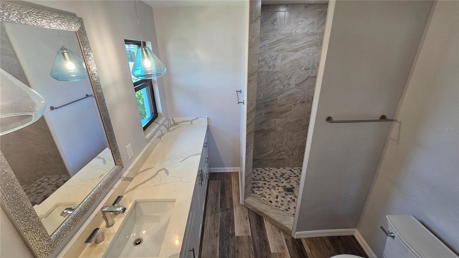 FRST LAKES COUNTRY CLUB ESTATES - Residential