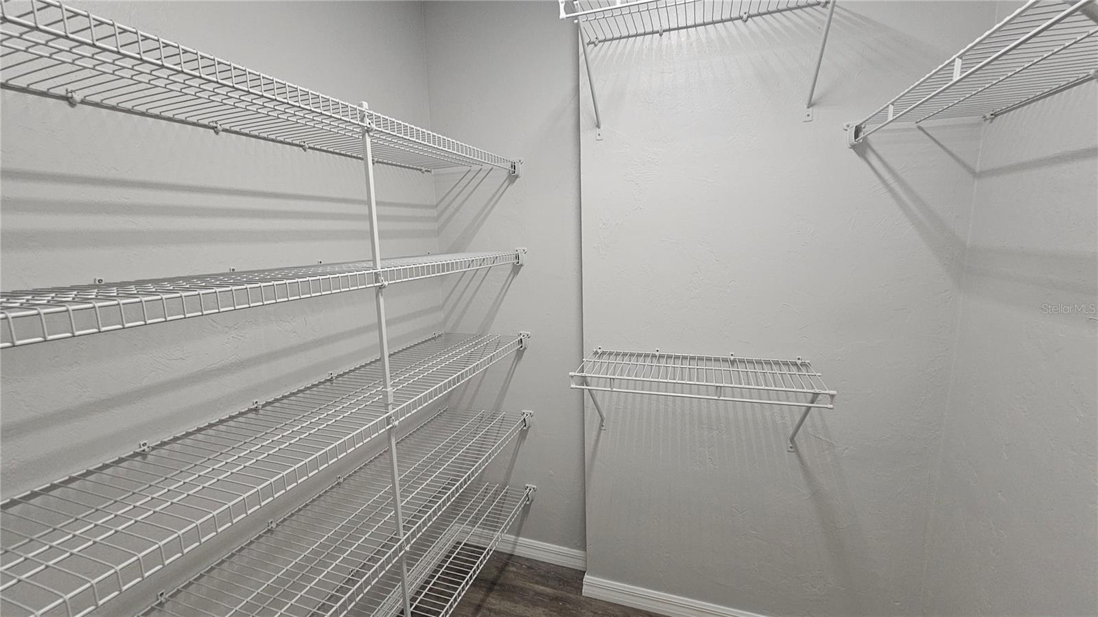 FRST LAKES COUNTRY CLUB ESTATES - Residential