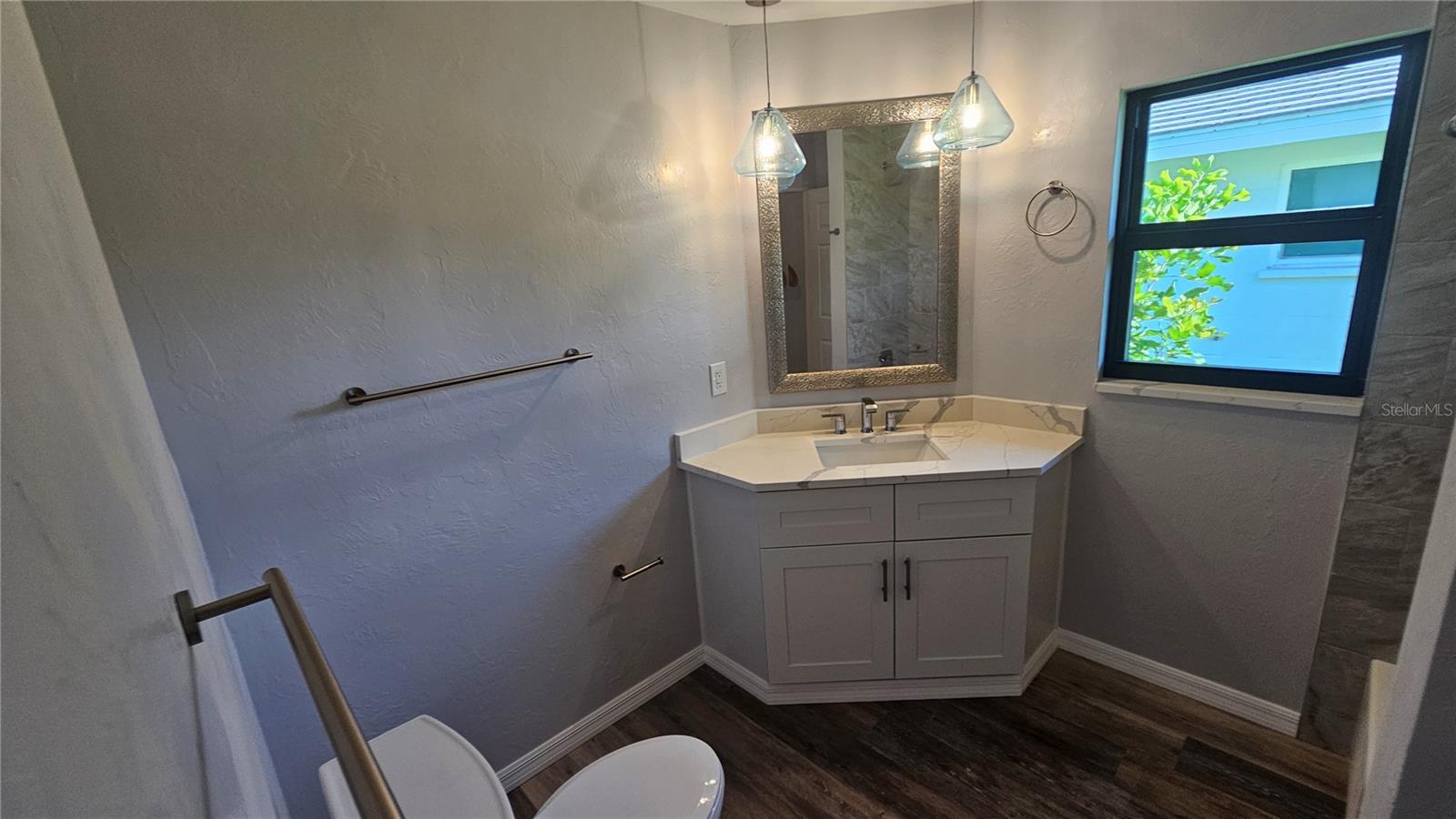 FRST LAKES COUNTRY CLUB ESTATES - Residential