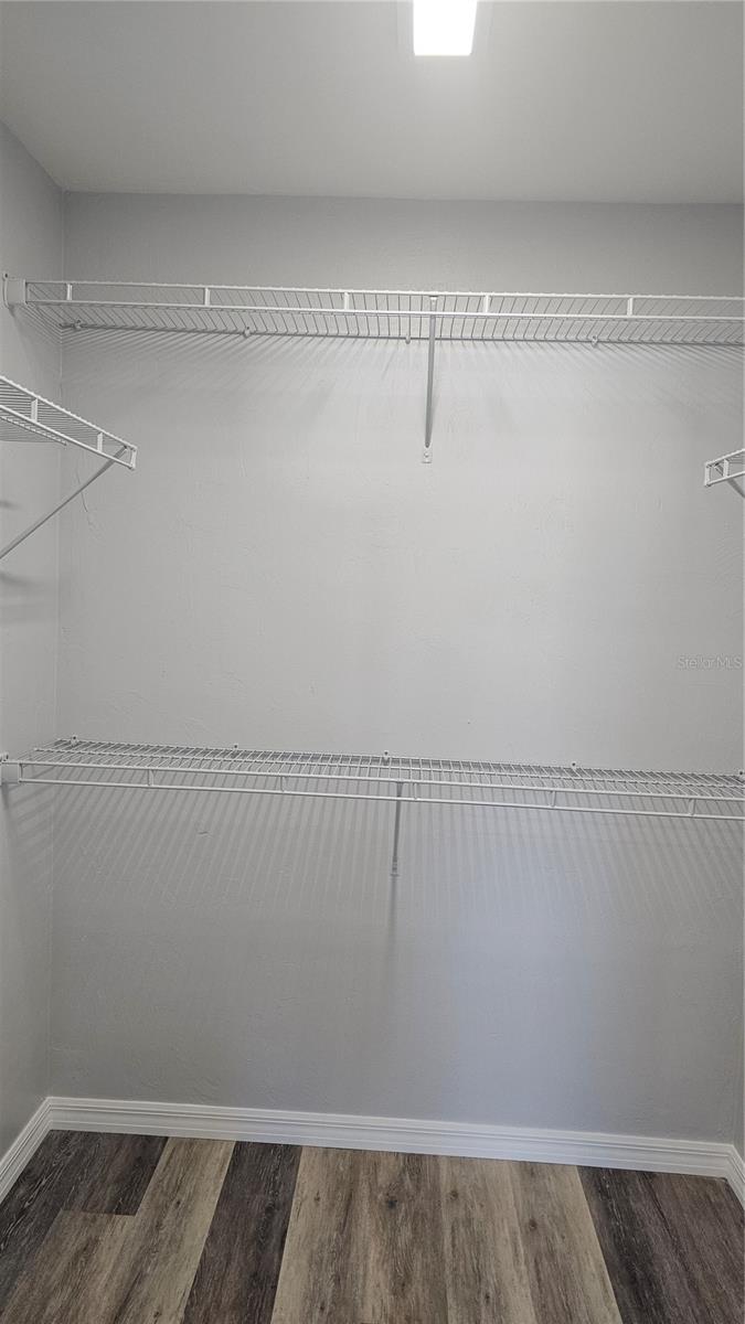 FRST LAKES COUNTRY CLUB ESTATES - Residential