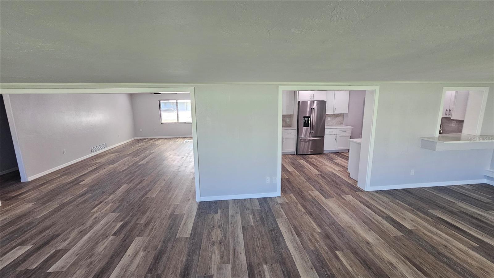 FRST LAKES COUNTRY CLUB ESTATES - Residential