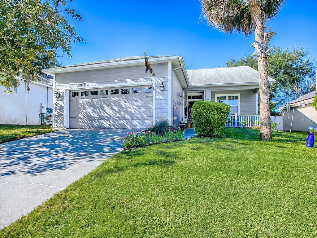 Photo of 926 Dekleva Drive, Apopka, FL 32712 (MLS # G5104974)