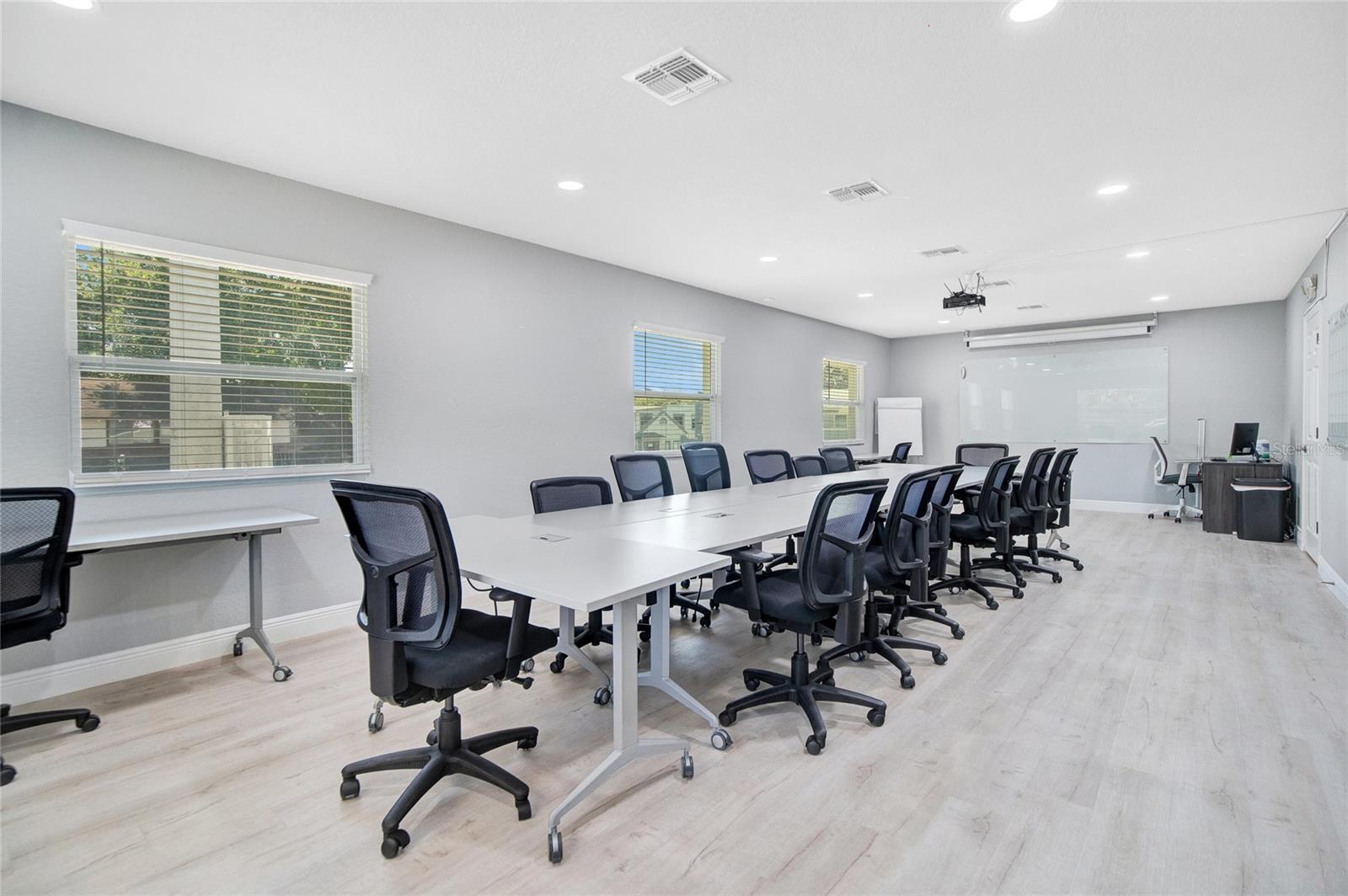 CONCORD PARK 1ST ADD - Commercial Sale